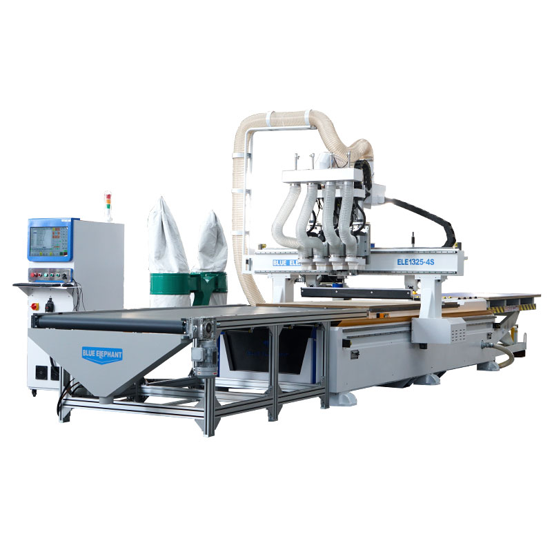 四工序开料机带主动高低料平台