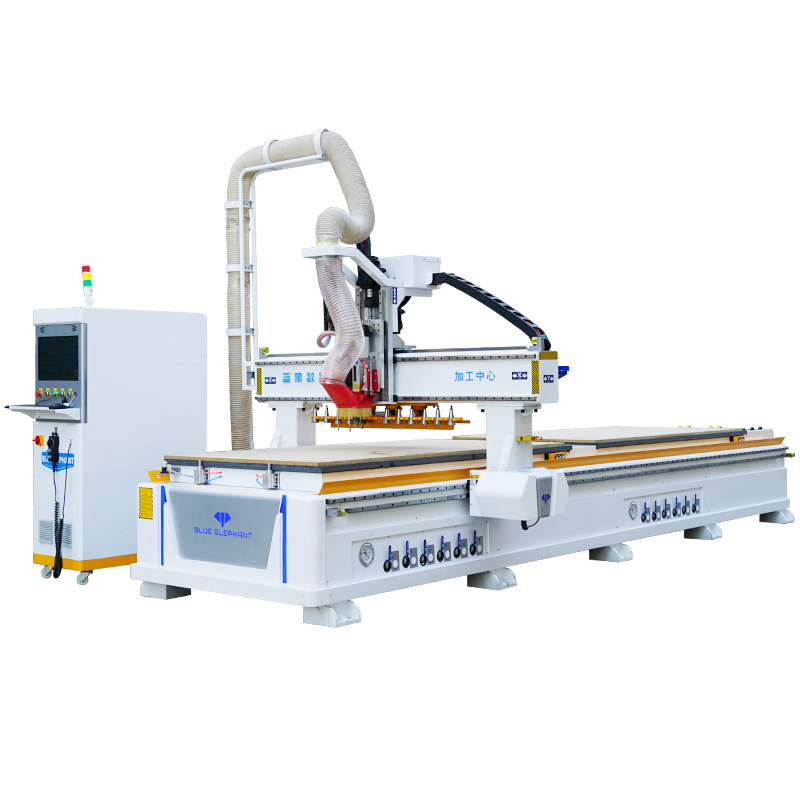 双工位直排换刀加工中间